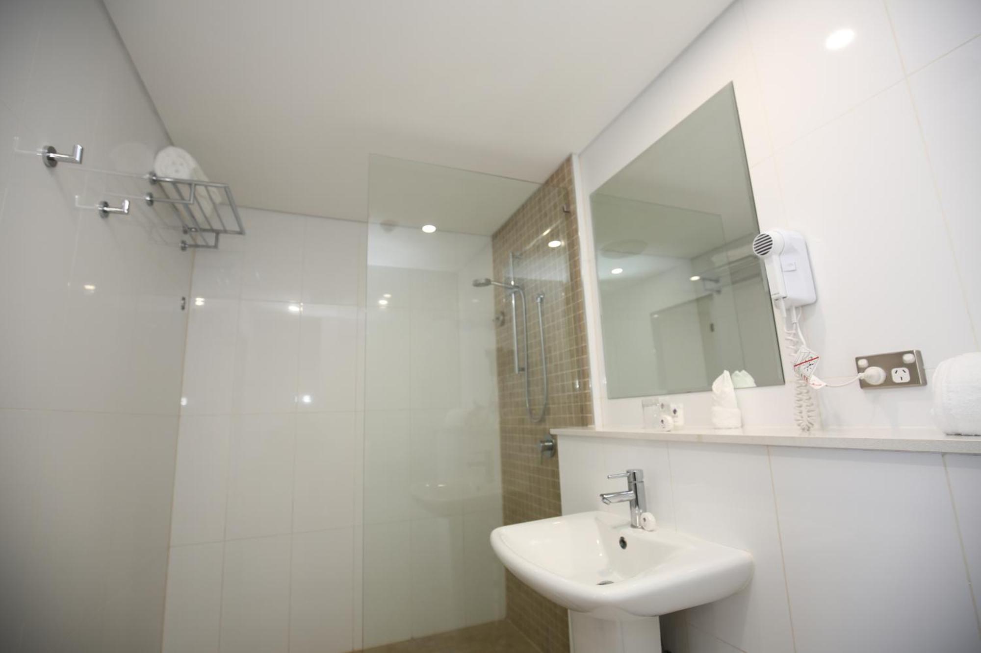 Ela Beach Hotel Port Moresby Zimmer foto